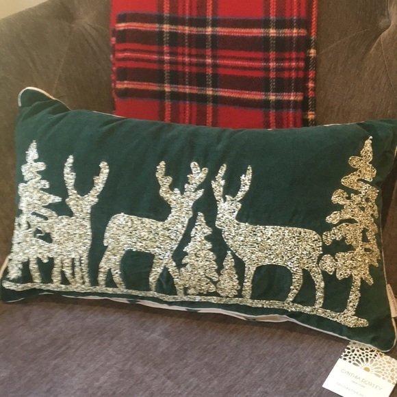 🆕 Cynthia Rowley Beaded Green Velvet Large Decorative Pillow Reindeer Deer Woods - Picture 1 of 16
